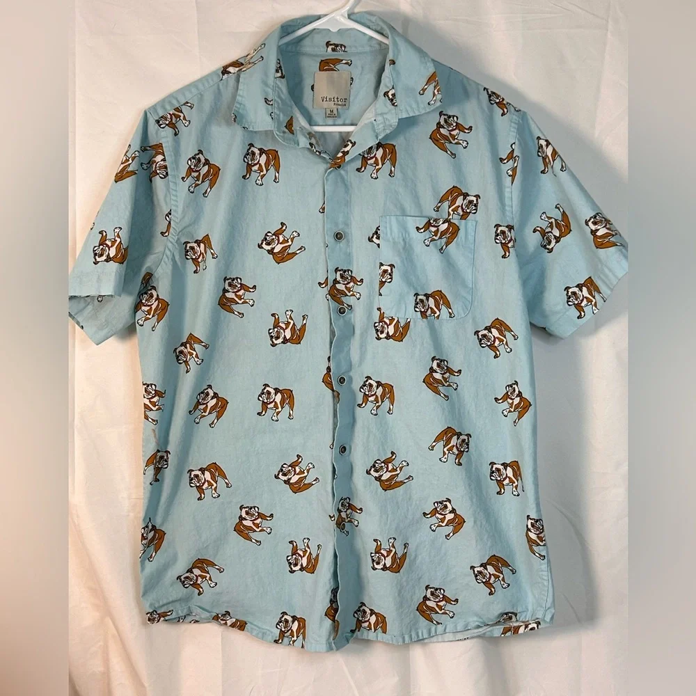 Visitor Premium English Bulldog Short Sleeve Button Down Shirt Men’s Medium‎